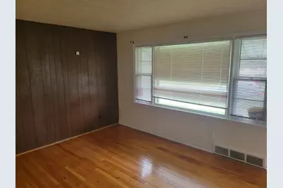 519 S Gordon Avenue, Calumet City, IL 60409 - Photo 7