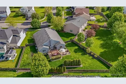 1009 Birchwood Drive, Pingree Grove, IL 60140 - Photo 35