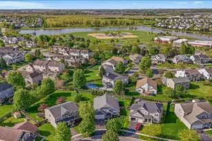 1009 Birchwood Dr, Pingree Grove, IL 60140 - Photo 33