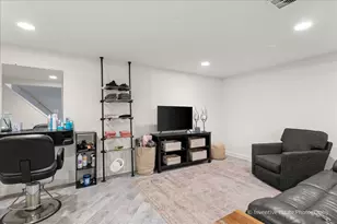 884 Bristol Dr, Barrington, IL 60010 - Photo 17