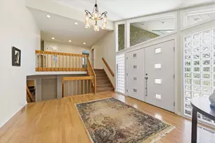 71 Oak Creek Dr, Yorkville, IL 60560 - Photo 7