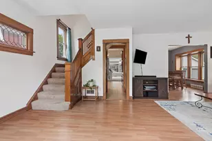 410 Wilcox St, Joliet, IL 60435 - Photo 5