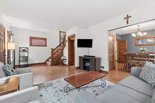 410 Wilcox St, Joliet, IL 60435 - Photo 11