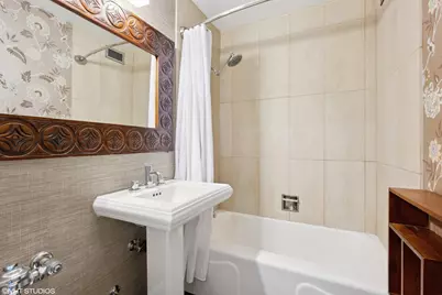1555 N Dearborn Parkway #11B, Chicago, IL 60610 - Photo 9