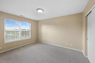 1009 Alberta Rd, Elgin, IL 60124 - Photo 15