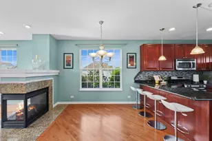 1009 Alberta Rd, Elgin, IL 60124 - Photo 5