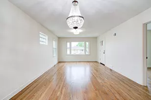 458 Rice Ave, Bellwood, IL 60104 - Photo 7