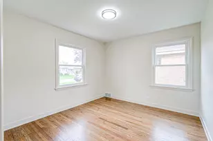 458 Rice Ave, Bellwood, IL 60104 - Photo 9