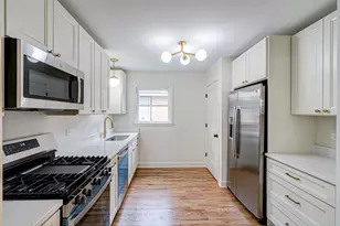 458 Rice Ave, Bellwood, IL 60104 - Photo 11