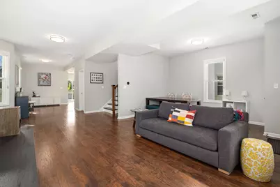 3142 N Christiana Avenue, Chicago, IL 60618 - Photo 5