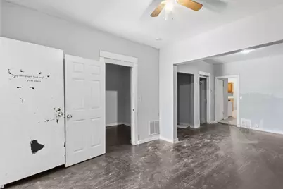 6913 S Throop Street, Chicago, IL 60636 - Photo 11