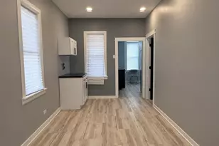 2623 E 109th St, Chicago, IL 60617 - Photo 3