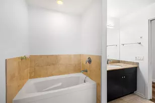 125 S Green St, Chicago, IL 60607 - Photo 11