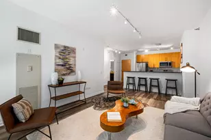 125 S Green St, Chicago, IL 60607 - Photo 3