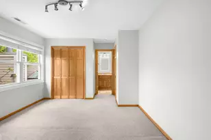 1390 River Oak Dr, Naperville, IL 60565 - Photo 15