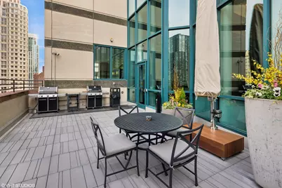 100 E Huron Street #2903, Chicago, IL 60611 - Photo 19