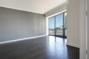 100 E Huron St, Chicago, IL 60611 - Photo 13
