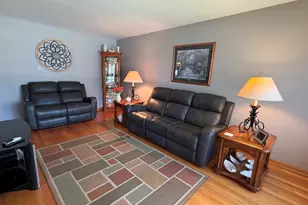 8759 Natoma Ave, Oak Lawn, IL 60453 - Photo 3