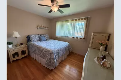 8759 Natoma Avenue, Oak Lawn, IL 60453 - Photo 11