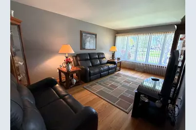 8759 Natoma Avenue, Oak Lawn, IL 60453 - Photo 5