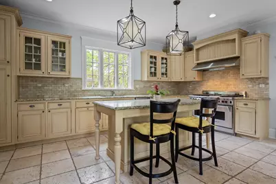 127 Glenwood Avenue, Winnetka, IL 60093 - Photo 19