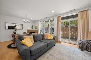 2238 W Maypole Ave, Chicago, IL 60612 - Photo 3