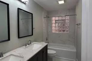 [Address not provided], Chicago, IL 60625 - Photo 11