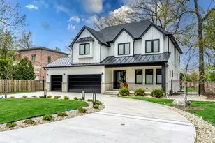 23388 N Birchwood Ln, Deerfield, IL 60015 - Photo 3