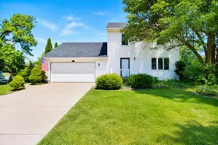 700 Maryknoll Dr, Lockport, IL 60441 - Photo 1