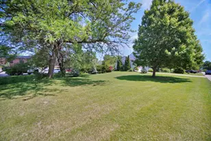 700 Maryknoll Dr, Lockport, IL 60441 - Photo 3