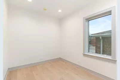 3317 N Avers Avenue, Chicago, IL 60618 - Photo 11