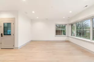 3317 N Avers Ave, Chicago, IL 60618 - Photo 7