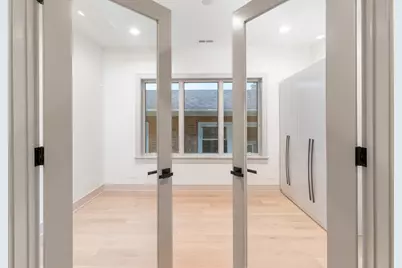 3317 N Avers Avenue, Chicago, IL 60618 - Photo 15