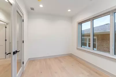 3317 N Avers Avenue, Chicago, IL 60618 - Photo 17