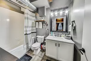 420 W Ontario St, Chicago, IL 60654 - Photo 17