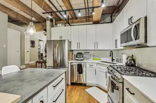 420 W Ontario St, Chicago, IL 60654 - Photo 11