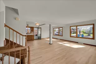 850 S Hillside Ave, Elmhurst, IL 60126 - Photo 7