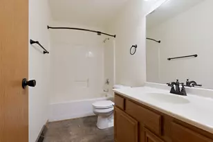 207 Sherman Ln, Poplar Grove, IL 61065 - Photo 15