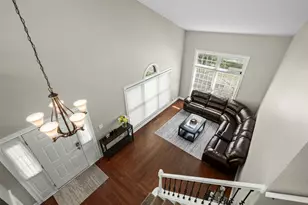 301 Lynwood Cir, Bloomingdale, IL 60108 - Photo 11