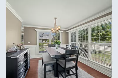 301 Lynwood Circle, Bloomingdale, IL 60108 - Photo 5