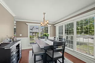 301 Lynwood Cir, Bloomingdale, IL 60108 - Photo 5
