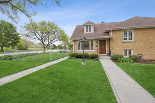 4409 Clausen Ave, Western Springs, IL 60558 - Photo 1