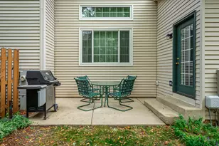 33 Stonegate Ln, Streamwood, IL 60107 - Photo 31