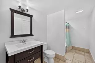 33 Stonegate Ln, Streamwood, IL 60107 - Photo 29
