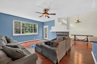 33 Stonegate Lane, Streamwood, IL 60107 - Photo 9
