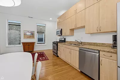 1820 W Superior Street #2r, Chicago, IL 60622 - Photo 9