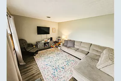 1521 Triangle Street, Mt Vernon, IL 62864 - Photo 7