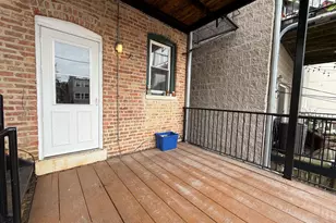 2042 W Chicago Ave, Chicago, IL 60622 - Photo 11
