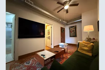 2042 W Chicago Avenue #2R, Chicago, IL 60622 - Photo 3