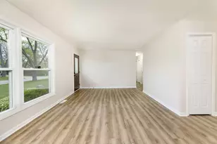 348 Seminole Ln, Carol Stream, IL 60188 - Photo 5